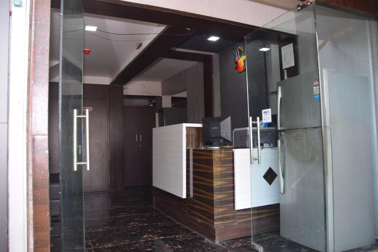 Hotel Riviera Residency Тане Екстериор снимка