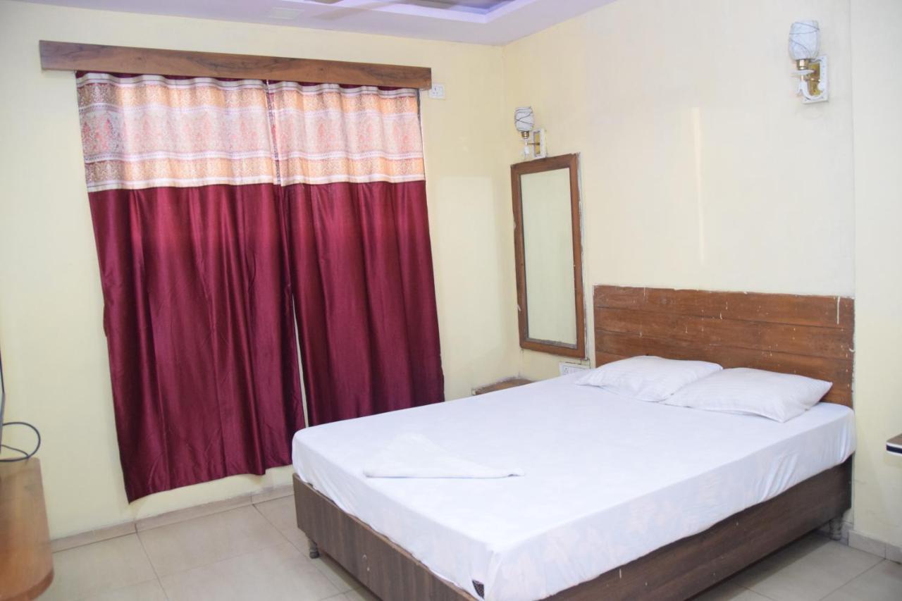 Hotel Riviera Residency Тане Екстериор снимка