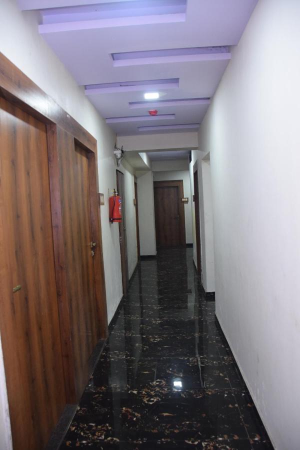 Hotel Riviera Residency Тане Екстериор снимка