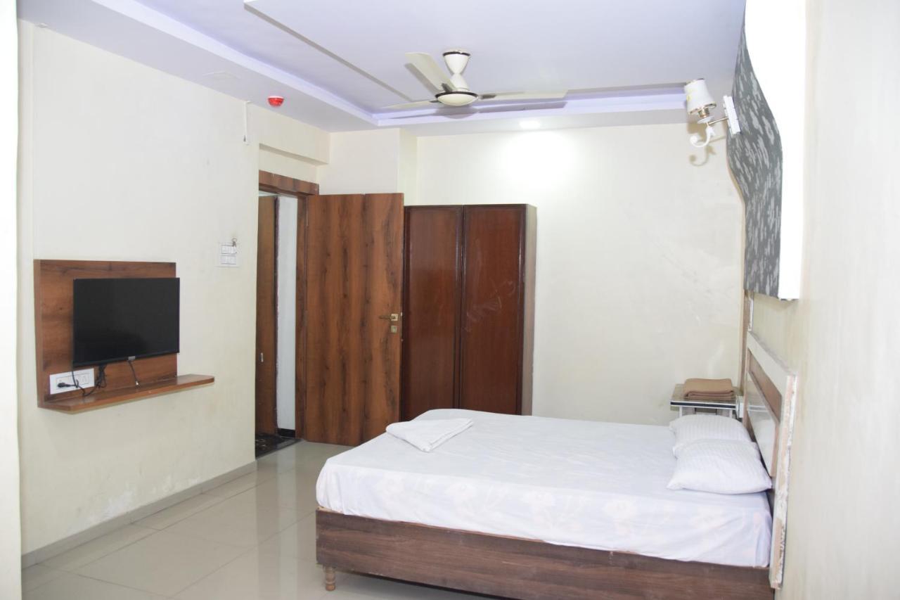 Hotel Riviera Residency Тане Екстериор снимка
