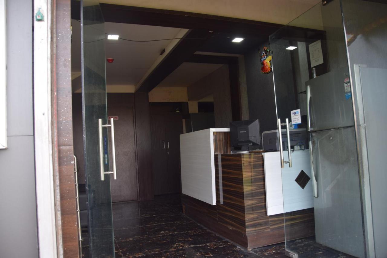Hotel Riviera Residency Тане Екстериор снимка