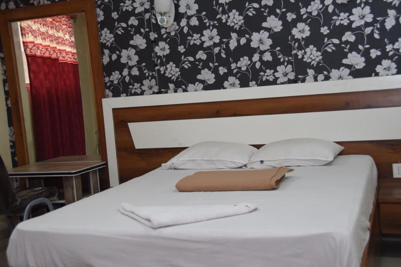 Hotel Riviera Residency Тане Екстериор снимка