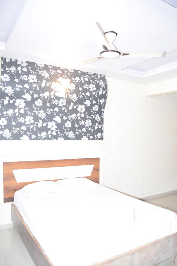 Hotel Riviera Residency Тане Екстериор снимка