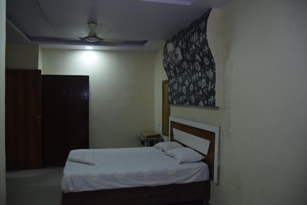 Hotel Riviera Residency Тане Екстериор снимка