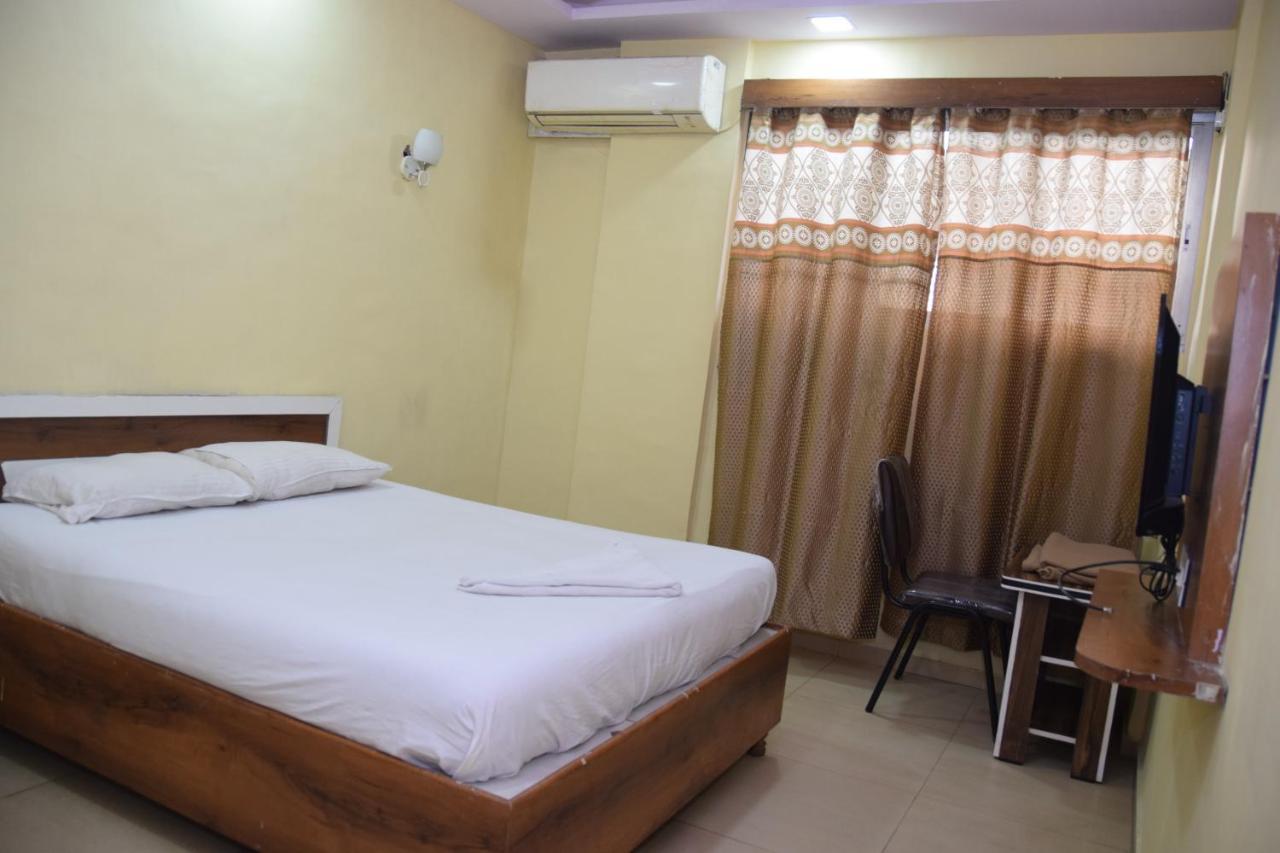 Hotel Riviera Residency Тане Екстериор снимка