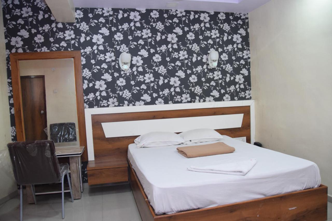 Hotel Riviera Residency Тане Екстериор снимка